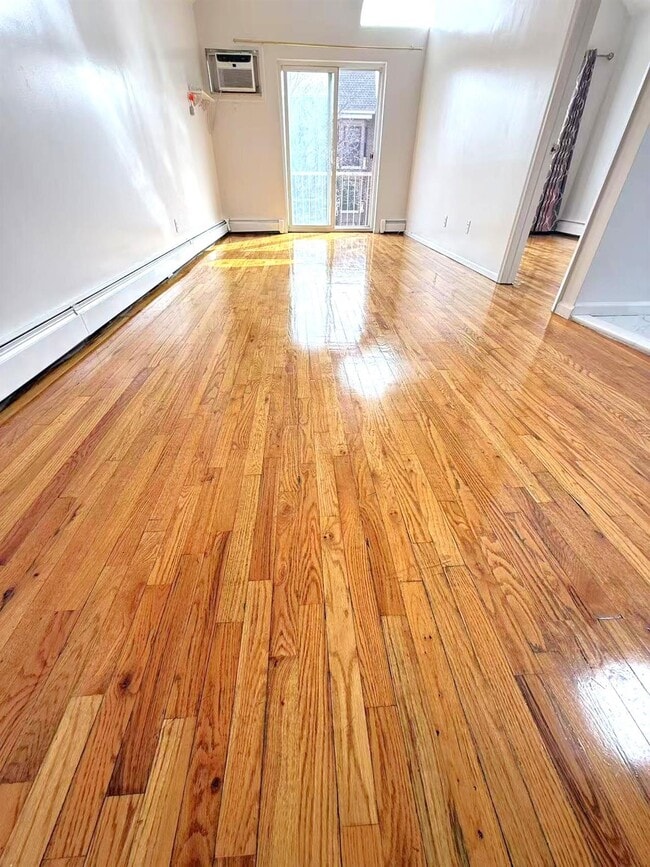 71-14 163rd St in Queens, NY - Building Photo - Building Photo
