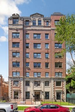 property at 6026 N Winthrop Ave