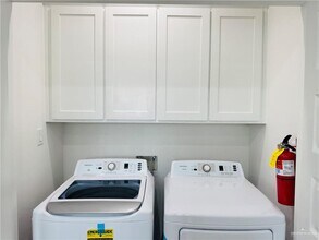 10 Clarence Dr in Edinburg, TX - Building Photo - Building Photo