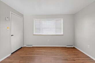 6014 S Prince St in Littleton, CO - Building Photo - Building Photo