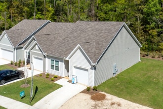 Covey Homes Tallahassee in Tallahassee, FL - Foto de edificio - Building Photo