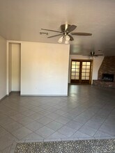 2923 W Rose Ln in Phoenix, AZ - Foto de edificio - Building Photo