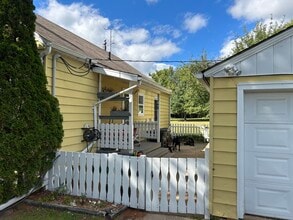 1350 S Main St in Shawano, WI - Building Photo - Building Photo