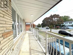 172 Pleasant View Dr in Toronto, ON - Building Photo - Building Photo