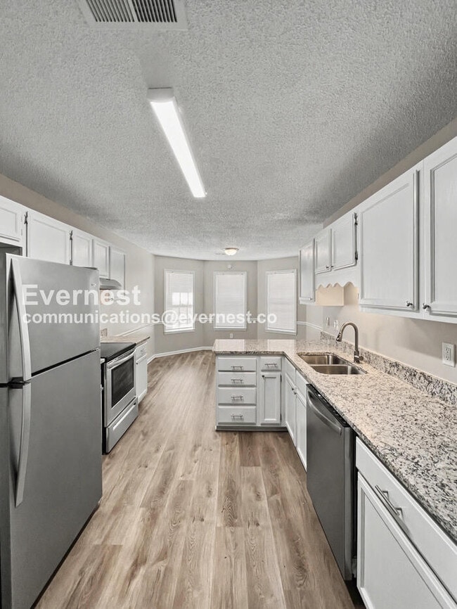 6534 Valerie Dr in Olive Branch, MS - Building Photo - Building Photo