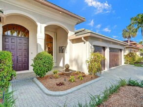 18553 SW 41st St in Miramar, FL - Building Photo - Building Photo