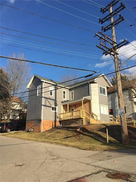 802 Spruce St in Rochester, PA - Building Photo