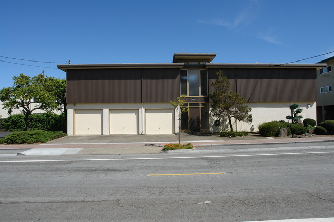 631 Masonic Way in Belmont, CA - Building Photo - Building Photo