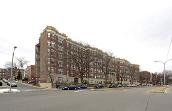 1368 Commonwealth Ave in Allston, MA - Building Photo - Building Photo
