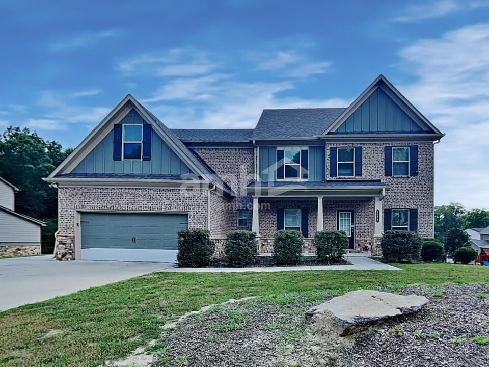 1079 Victoria Walk Ln in Dacula, GA - Building Photo