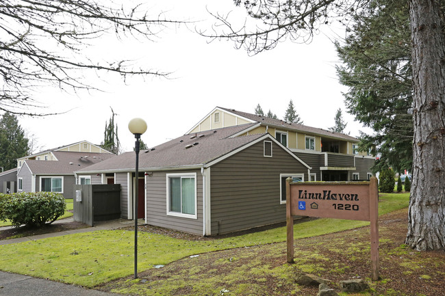 Linn Haven in Sweet Home, OR - Building Photo - Building Photo