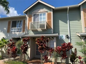 94-692 Lumiauau St-Unit -SS-3 in Waipahu, HI - Building Photo - Building Photo