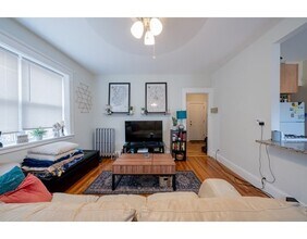 465 Broadway-Unit -12 in Medford, MA - Building Photo - Building Photo