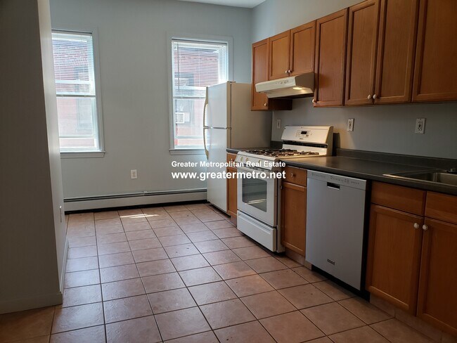 40 N Bennet St, Unit 3