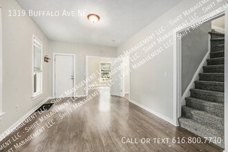 1319 Buffalo Ave NE in Grand Rapids, MI - Foto de edificio - Building Photo
