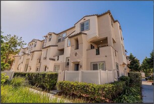 1701 Santa Gloria in San Diego, CA - Building Photo