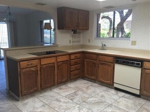 1730 W Camino Urbano in Green Valley, AZ - Building Photo - Building Photo
