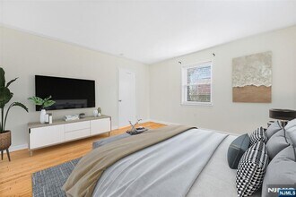 51 W Hudson Ave in Englewood, NJ - Building Photo - Building Photo