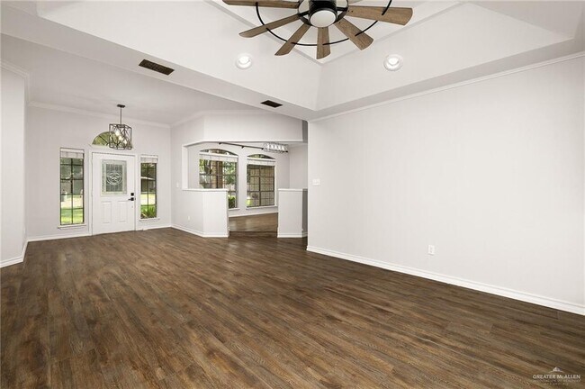 1701 Terrace Dr in Mission, TX - Building Photo - Building Photo