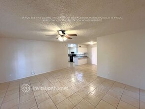 1904 S Apache Dr in Apache Junction, AZ - Foto de edificio - Building Photo