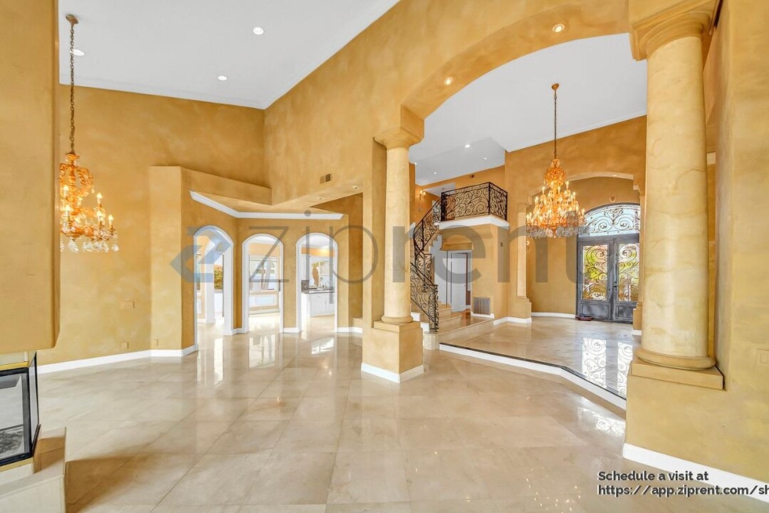 20 Sierra Vista in Laguna Niguel, CA - Building Photo