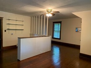 708 Vine St, Unit Apt 2 in West Lafayette, IN - Foto de edificio - Building Photo