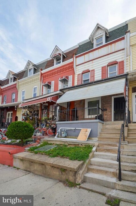 713 N 12th St in Reading, PA - Building Photo