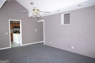 214 Valley Rd in Statesboro, GA - Building Photo - Building Photo