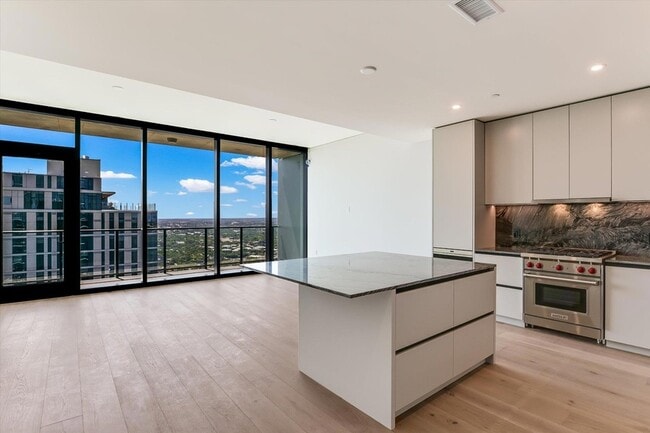 property at 610 Davis St