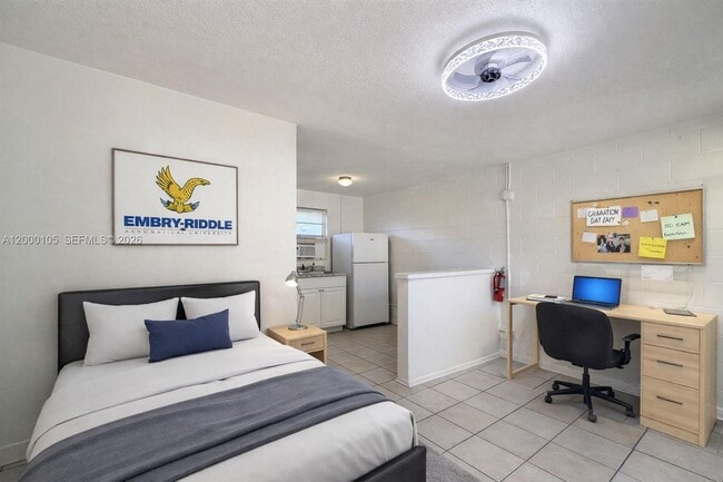 property at 319 Country Club Oval