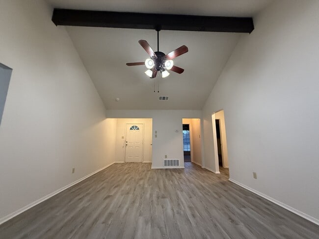 1015 Kane St in Benbrook, TX - Building Photo - Building Photo