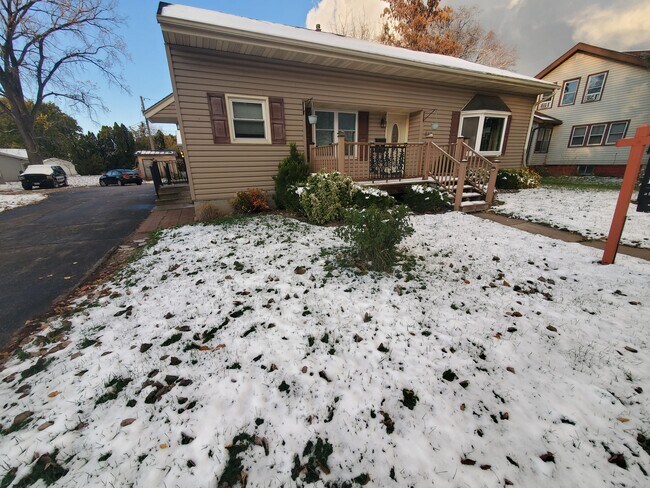 property at 563 W Scott St