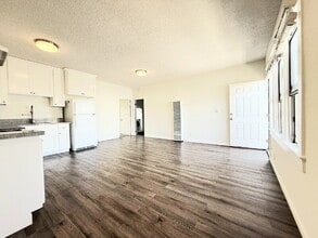 2926 Dalton Ave in Los Angeles, CA - Building Photo - Building Photo