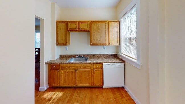 32 Martland Ave, Unit 2