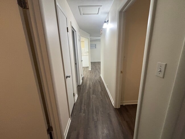 1010 Larkin Dr in Eldon, MO - Building Photo - Building Photo