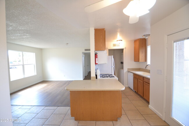 property at 4431 Plaza Vista