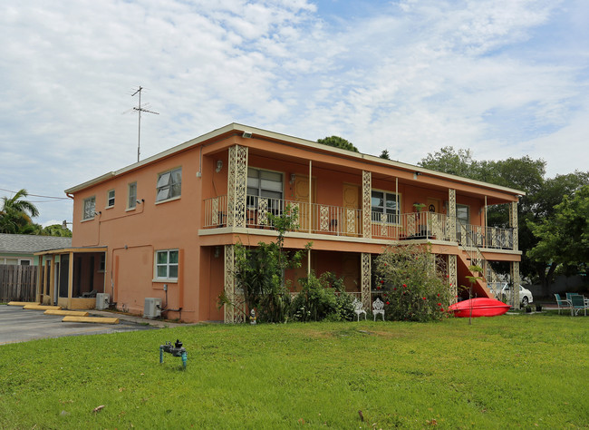 5601 31st Ave S in Gulfport, FL - Building Photo - Building Photo