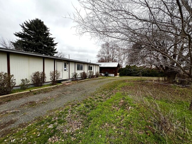 721 S 83rd Ave in Yakima, WA - Building Photo - Building Photo