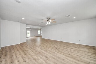 9615 Meadowvale Dr in Houston, TX - Building Photo - Building Photo