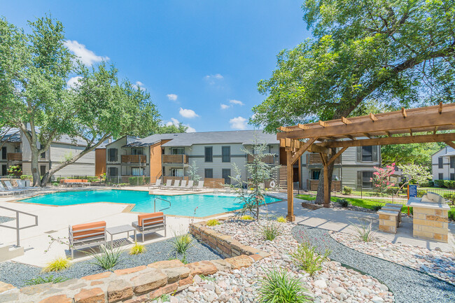 Central Park in Dallas, TX - Building Photo - Building Photo