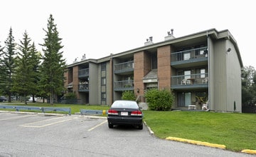 Raintree Village in Calgary, AB - Building Photo - Building Photo