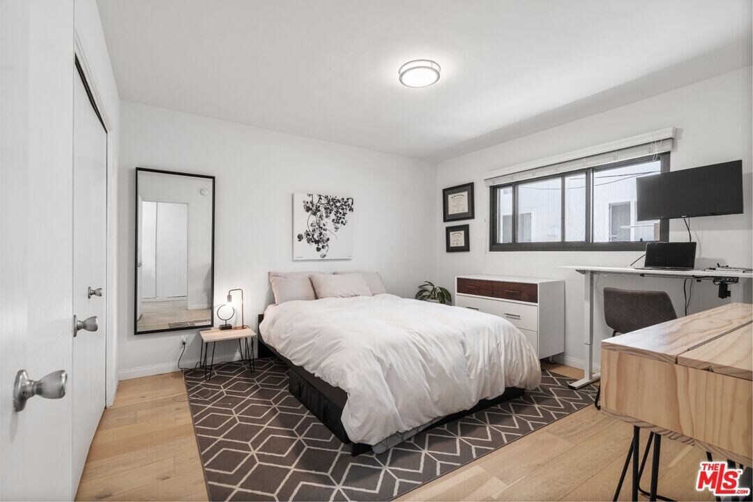 8630 Falmouth Ave in Los Angeles, CA - Building Photo