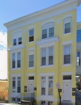 103 E 22nd St in Baltimore, MD - Building Photo