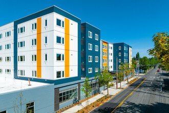 Ethiopian Village in Seattle, WA - Foto de edificio - Building Photo