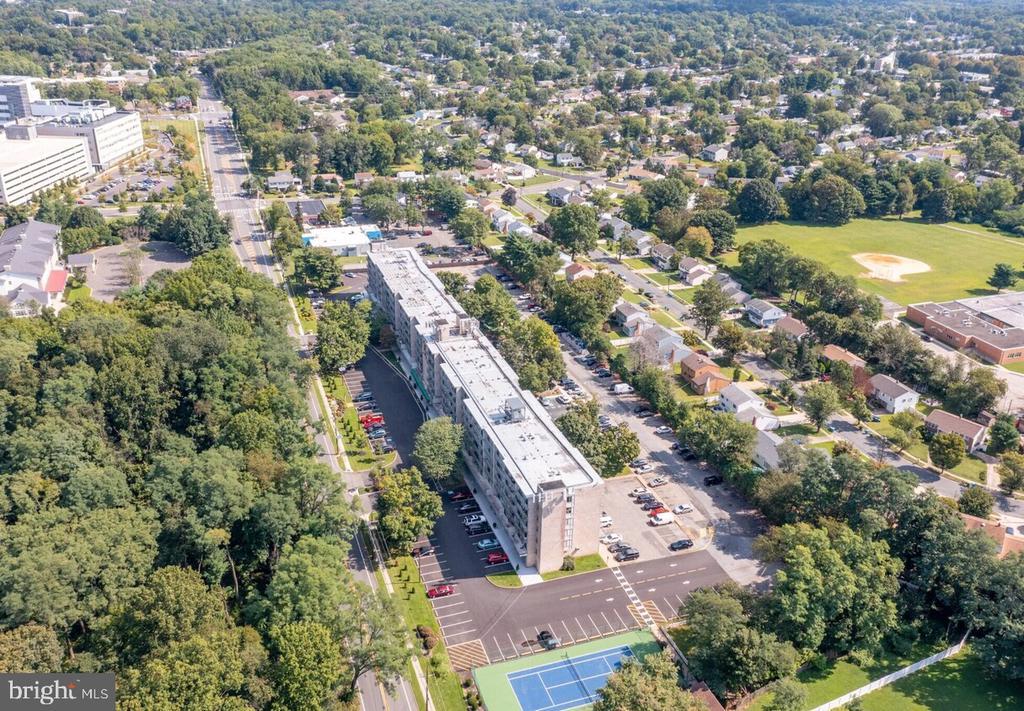 401 Cooper Landing Rd in Cherry Hill Township, NJ - Building Photo