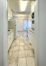 Cheviot House in Los Angeles, CA - Building Photo - Building Photo