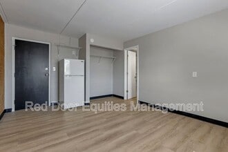 425 Mt Vernon Rd in Newark, OH - Building Photo - Building Photo