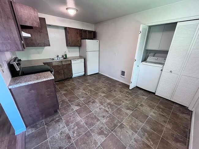 4323 N Commercial Ave, Unit 4323 in Portland, OR - Foto de edificio - Building Photo