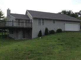 200 Staffordshire Dr NE in Poplar Grove, IL - Building Photo