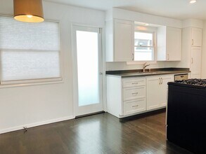 710 Bay St in Santa Monica, CA - Building Photo - Building Photo